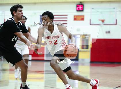 Thumbnail 2 in Taft vs Santa Clarita Christian photogallery.