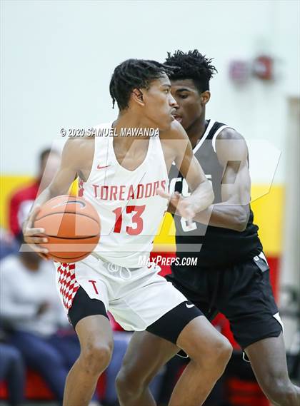 Thumbnail 1 in Taft vs Santa Clarita Christian photogallery.