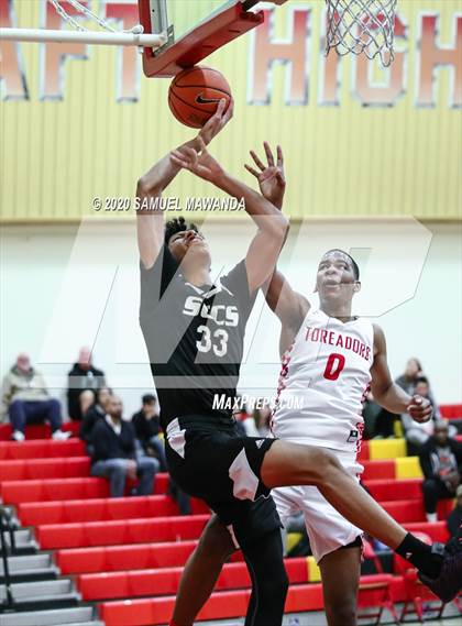 Thumbnail 3 in Taft vs Santa Clarita Christian photogallery.