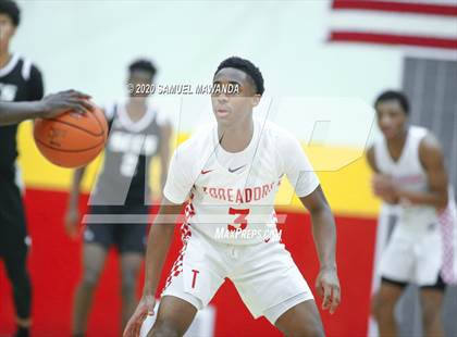 Thumbnail 2 in Taft vs Santa Clarita Christian photogallery.