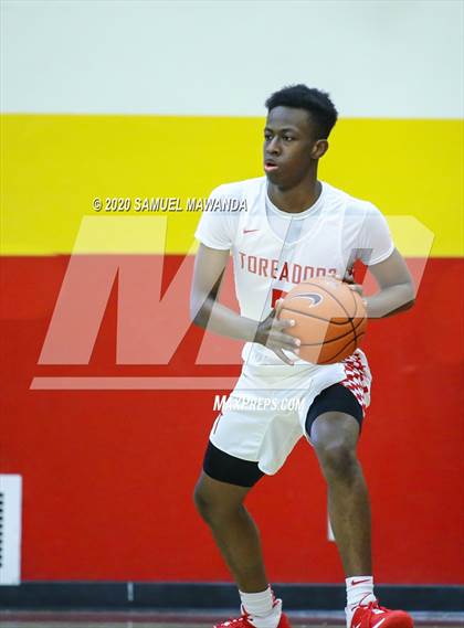 Thumbnail 1 in Taft vs Santa Clarita Christian photogallery.