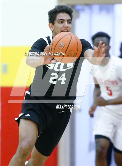 Thumbnail 2 in Taft vs Santa Clarita Christian photogallery.