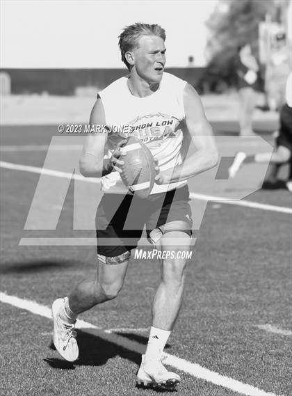 Thumbnail 3 in Show Low (ACU 7V7) photogallery.