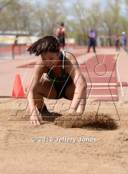 Thumbnail 1 in Angelo DiPaulo Memorial Track Meet photogallery.