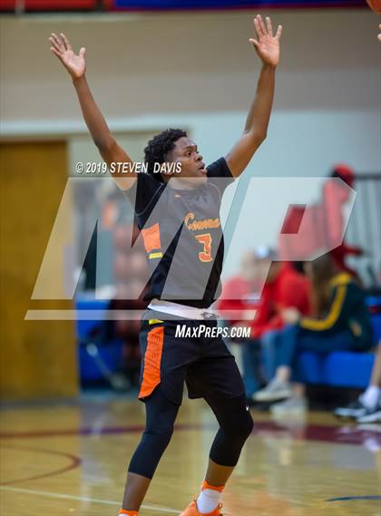 Thumbnail 3 in Serra vs. Corona del Sol  (Visit Mesa Basketball Challenge) photogallery.