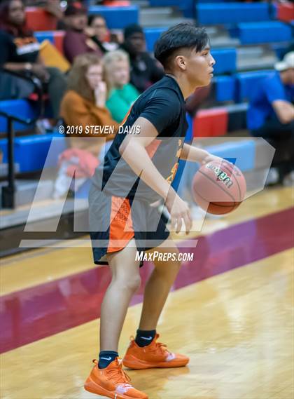 Thumbnail 3 in Serra vs. Corona del Sol  (Visit Mesa Basketball Challenge) photogallery.