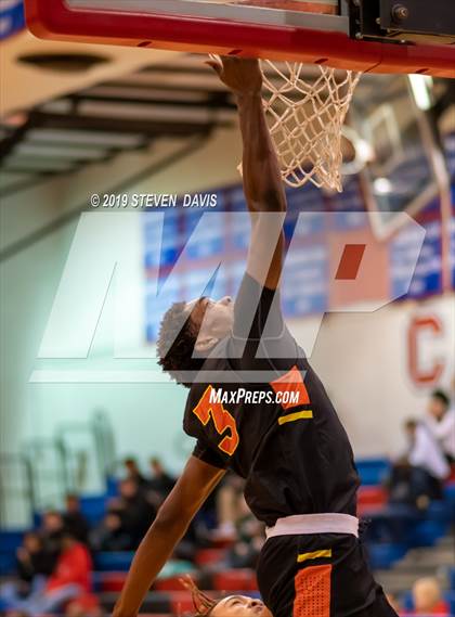 Thumbnail 2 in Serra vs. Corona del Sol  (Visit Mesa Basketball Challenge) photogallery.