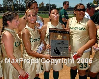 Thumbnail 2 in Cajon vs. Fullerton (D3 Section Final) photogallery.