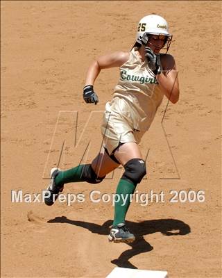 Thumbnail 2 in Cajon vs. Fullerton (D3 Section Final) photogallery.