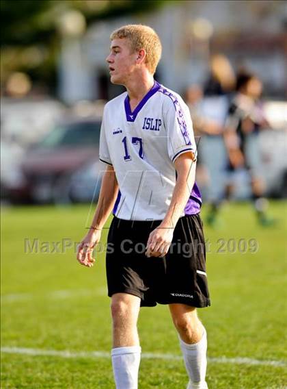 Thumbnail 1 in Islip vs. Sayville photogallery.
