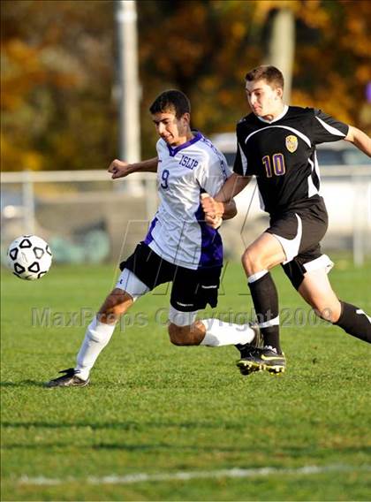 Thumbnail 1 in Islip vs. Sayville photogallery.
