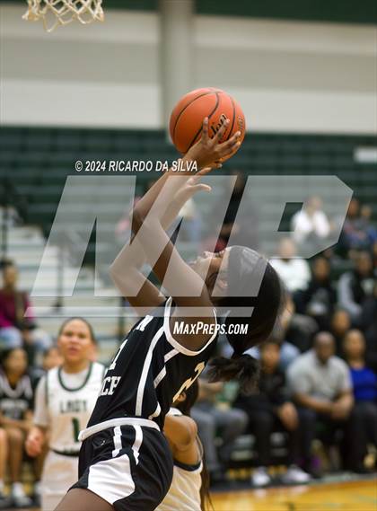 Thumbnail 2 in Mayde Creek vs Morton Ranch photogallery.