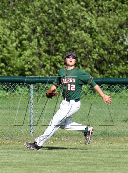 Thumbnail 2 in Hopkinton vs. Franklin (Pedroli Memorial Daily News Classic) photogallery.