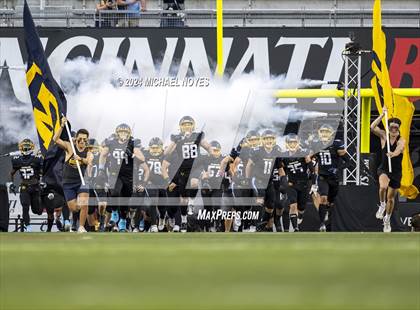 Thumbnail 3 in Elder vs Archbishop Moeller  photogallery.