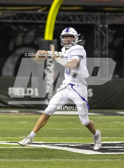 Thumbnail 2 in Elder vs Archbishop Moeller  photogallery.