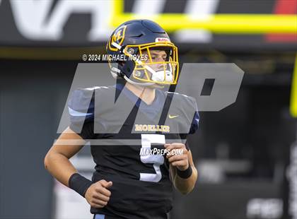 Thumbnail 1 in Elder vs Archbishop Moeller  photogallery.