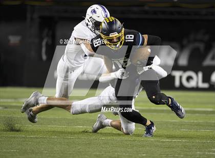 Thumbnail 2 in Elder vs Archbishop Moeller  photogallery.