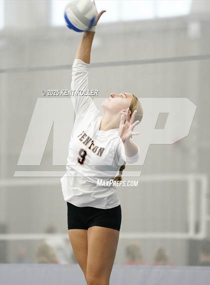 Thumbnail 3 in St. Clair vs. Fenton (Motor City Power Series) photogallery.
