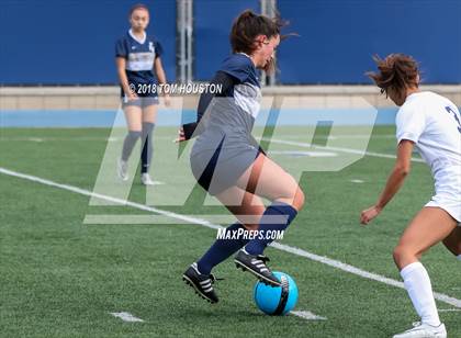 Thumbnail 2 in Flintridge Prep vs. St. Lucy's photogallery.