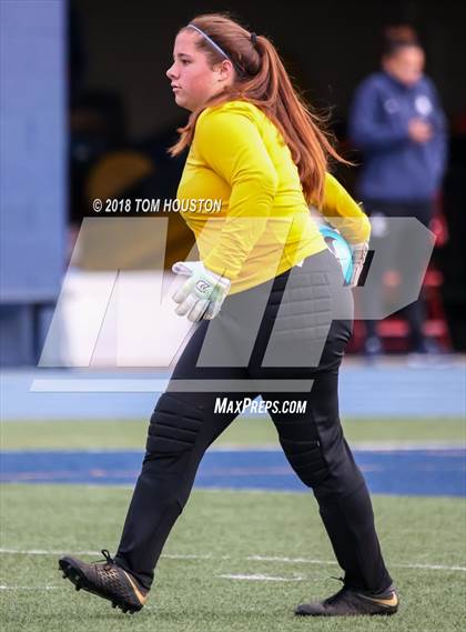 Thumbnail 2 in Flintridge Prep vs. St. Lucy's photogallery.
