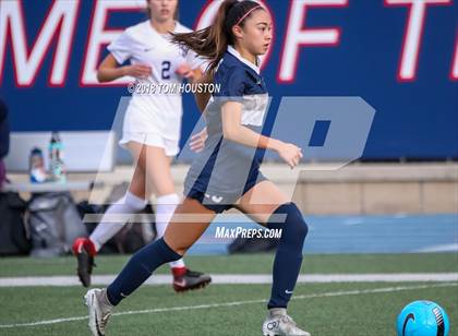Thumbnail 3 in Flintridge Prep vs. St. Lucy's photogallery.