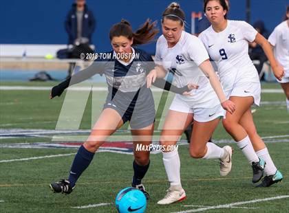 Thumbnail 1 in Flintridge Prep vs. St. Lucy's photogallery.
