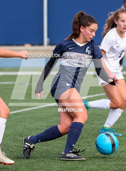 Thumbnail 1 in Flintridge Prep vs. St. Lucy's photogallery.