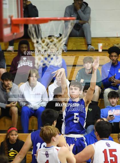 Thumbnail 1 in Metairie Park Country Day vs Jesuit (Country Day Classic) photogallery.