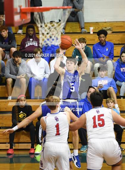 Thumbnail 3 in Metairie Park Country Day vs Jesuit (Country Day Classic) photogallery.