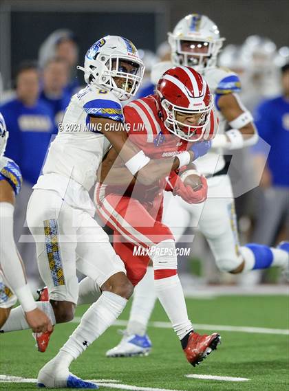 Thumbnail 2 in Serra vs. Mater Dei (CIF State Open Final) photogallery.