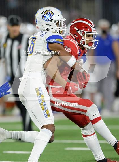 Thumbnail 2 in Serra vs. Mater Dei (CIF State Open Final) photogallery.