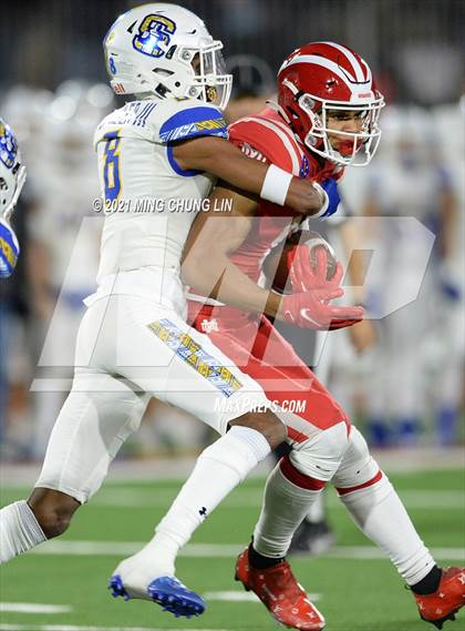 Thumbnail 1 in Serra vs. Mater Dei (CIF State Open Final) photogallery.