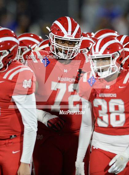 Thumbnail 2 in Serra vs. Mater Dei (CIF State Open Final) photogallery.