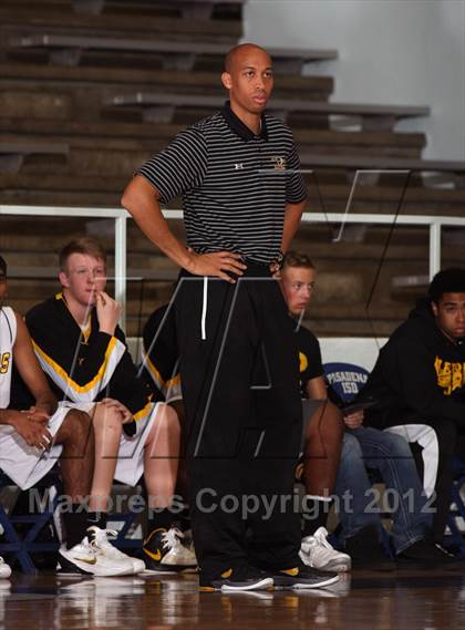 Thumbnail 3 in Fort Bend Marshall @ Klein Oak (McDonald's Texas Invitational) photogallery.