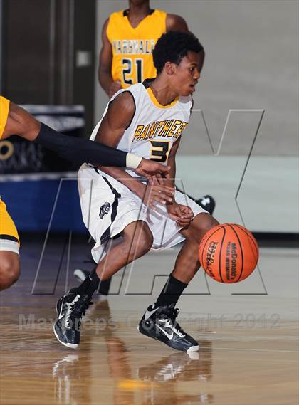Thumbnail 3 in Fort Bend Marshall @ Klein Oak (McDonald's Texas Invitational) photogallery.