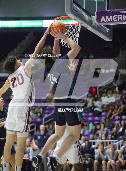 Thumbnail 1 in  Juan Diego Catholic vs. Layton Christian Academy (UHSAA 3A Semifinal) photogallery.