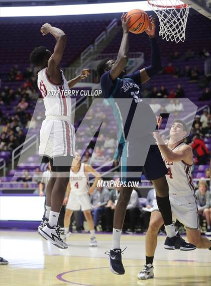 Thumbnail 1 in  Juan Diego Catholic vs. Layton Christian Academy (UHSAA 3A Semifinal) photogallery.