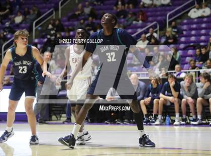 Thumbnail 2 in  Juan Diego Catholic vs. Layton Christian Academy (UHSAA 3A Semifinal) photogallery.