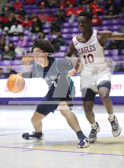 Thumbnail 1 in  Juan Diego Catholic vs. Layton Christian Academy (UHSAA 3A Semifinal) photogallery.