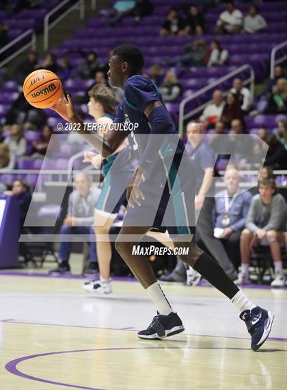 Thumbnail 2 in  Juan Diego Catholic vs. Layton Christian Academy (UHSAA 3A Semifinal) photogallery.
