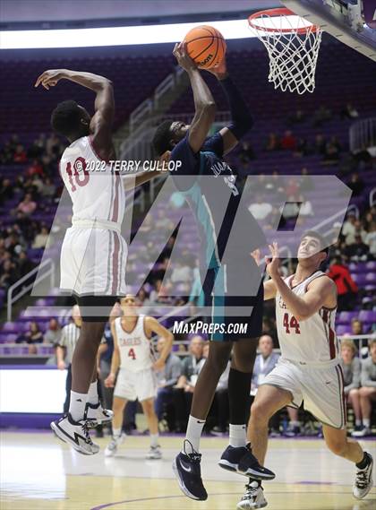 Thumbnail 3 in  Juan Diego Catholic vs. Layton Christian Academy (UHSAA 3A Semifinal) photogallery.