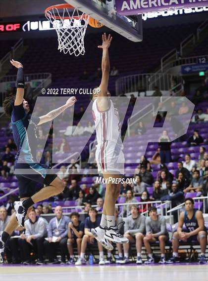 Thumbnail 2 in  Juan Diego Catholic vs. Layton Christian Academy (UHSAA 3A Semifinal) photogallery.