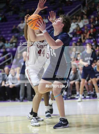Thumbnail 3 in  Juan Diego Catholic vs. Layton Christian Academy (UHSAA 3A Semifinal) photogallery.