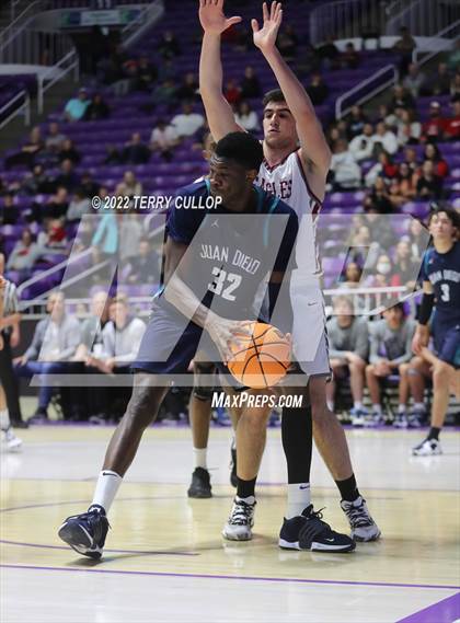 Thumbnail 3 in  Juan Diego Catholic vs. Layton Christian Academy (UHSAA 3A Semifinal) photogallery.