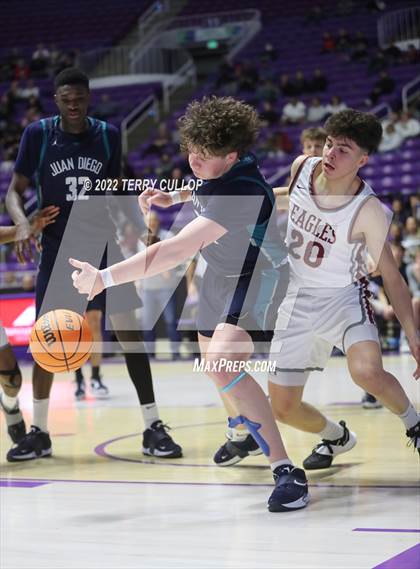 Thumbnail 2 in  Juan Diego Catholic vs. Layton Christian Academy (UHSAA 3A Semifinal) photogallery.