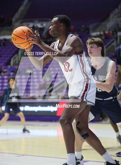 Thumbnail 2 in  Juan Diego Catholic vs. Layton Christian Academy (UHSAA 3A Semifinal) photogallery.