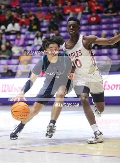 Thumbnail 2 in  Juan Diego Catholic vs. Layton Christian Academy (UHSAA 3A Semifinal) photogallery.
