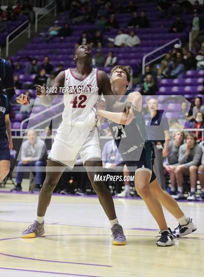 Thumbnail 2 in  Juan Diego Catholic vs. Layton Christian Academy (UHSAA 3A Semifinal) photogallery.