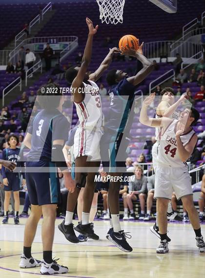 Thumbnail 3 in  Juan Diego Catholic vs. Layton Christian Academy (UHSAA 3A Semifinal) photogallery.
