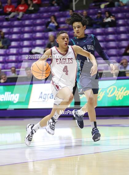Thumbnail 1 in  Juan Diego Catholic vs. Layton Christian Academy (UHSAA 3A Semifinal) photogallery.